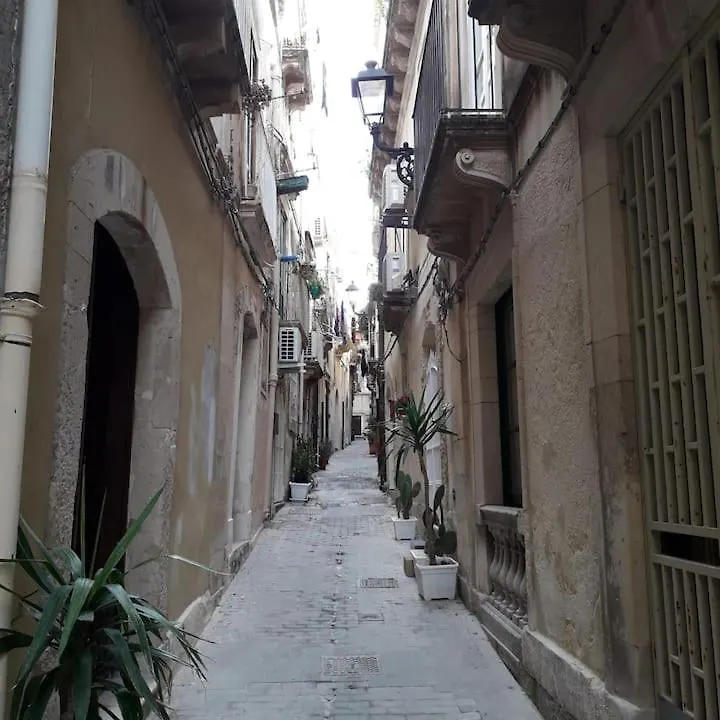 Casa Clio Villa Syracuse 0*,  Italy